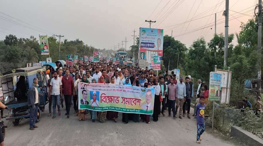 উত্তাল কালীগঞ্জ-  আন্দোলন থামছে না সাতক্ষীরা -৩ আসন ঘিরে, উত্তেজনা অব্যহত।