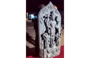নওগাঁর পোরশায় দেউলিয়া নামক স্থান থেকে ৭৬ কেজি ওজনের একটি কষ্টি পাথরের মূর্তি উদ্ধার করেছে ১৬বিজিবি’র একটি বিশেষ টহল দল।