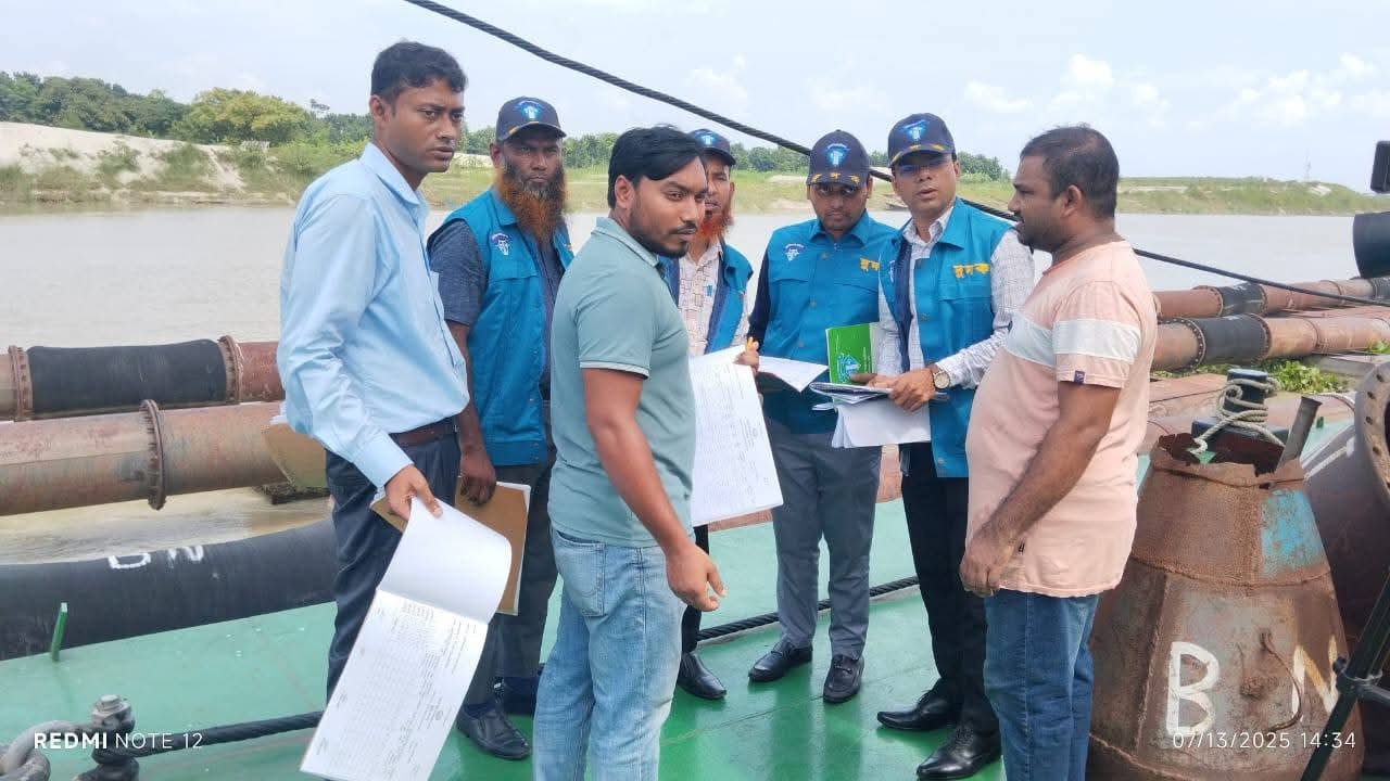 দুদক এনফোর্সমেন্ট ইউনিট ৩টি অভিযোগের বিষয়ে অভিযান পরিচালনা করে