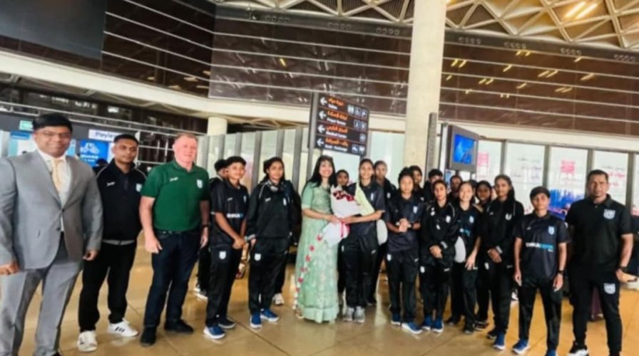 জাতীয় মহিলা ফুটবল দল নিরাপদে জর্ডানের আম্মানে পৌঁছেছে