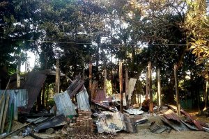 ছাতকে প্রতিপক্ষের দেয়া আগুনে পুড়ে ছাঁই হলো মুক্তিযোদ্ধা সাইফুল ইসলামের বসতঘর