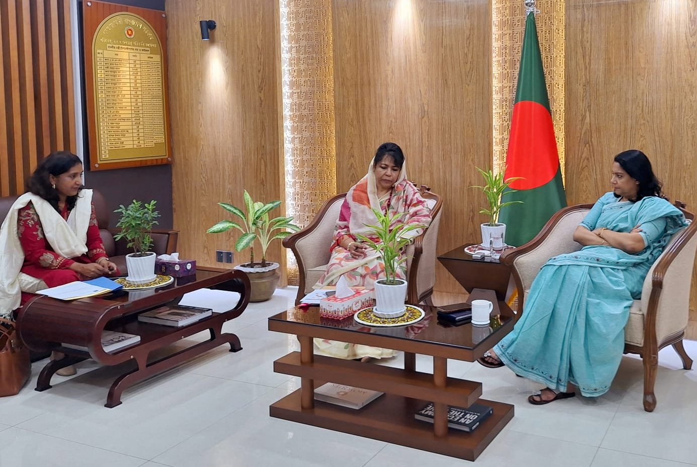 দেশব্যাপী আধুনিক বর্জ্য ব্যবস্থাপনা ও সবুজায়নের উদ্যোগ নেয়া হবে। - পরিবেশ উপদেষ্টা সৈয়দা রিজওয়ানা হাসান