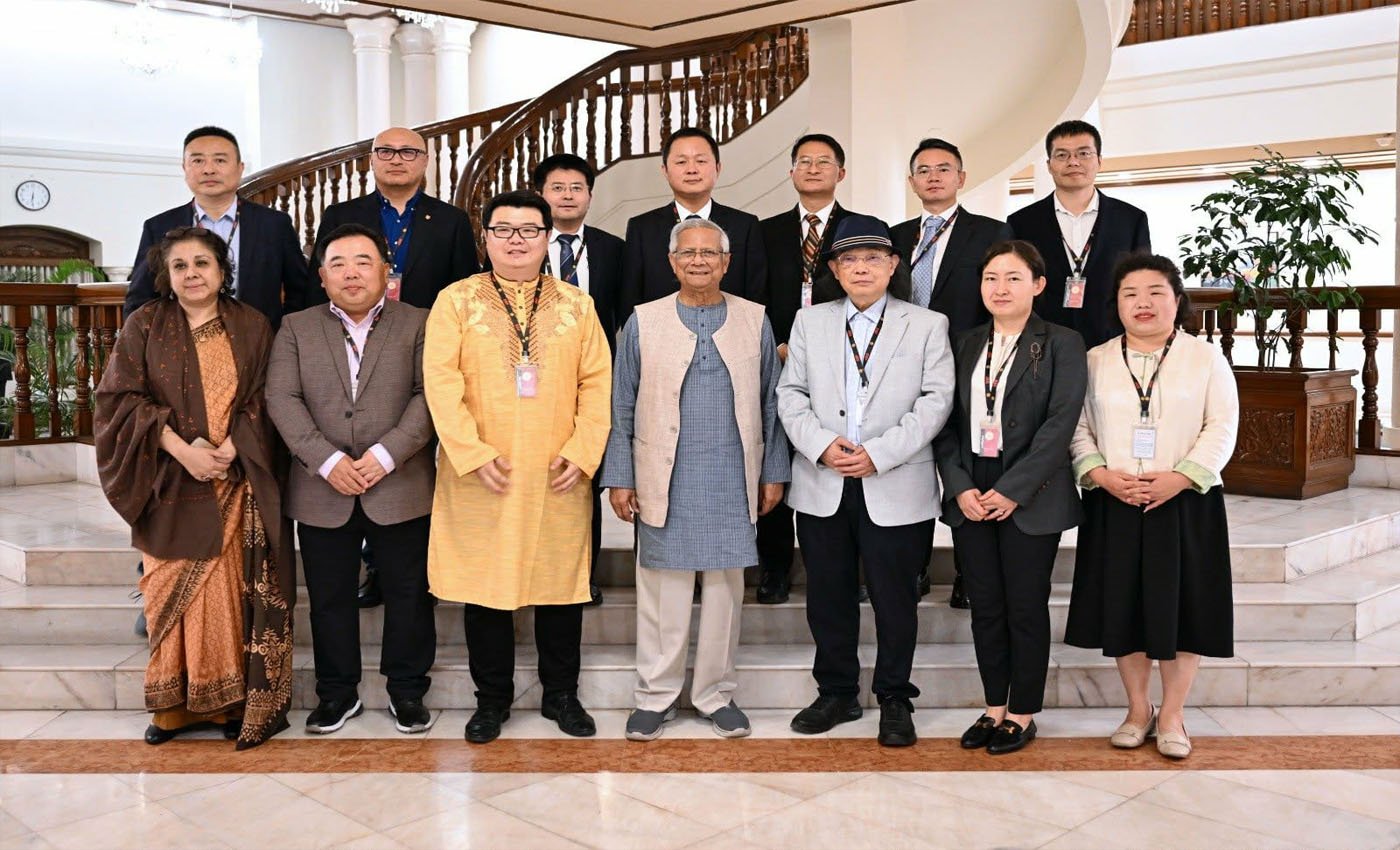 চীন-বাংলাদেশ পার্টনারশিপ ফোরামের প্রতিনিধি দলের সাথে প্রধান উপদেষ্টার সাক্ষাৎ