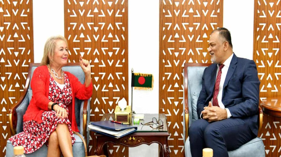যুক্তরাজ্যের বাণিজ্য দূতের সঙ্গে বৈঠকে বাণিজ্য উপদেষ্টা শেখ বশিরউদ্দীন