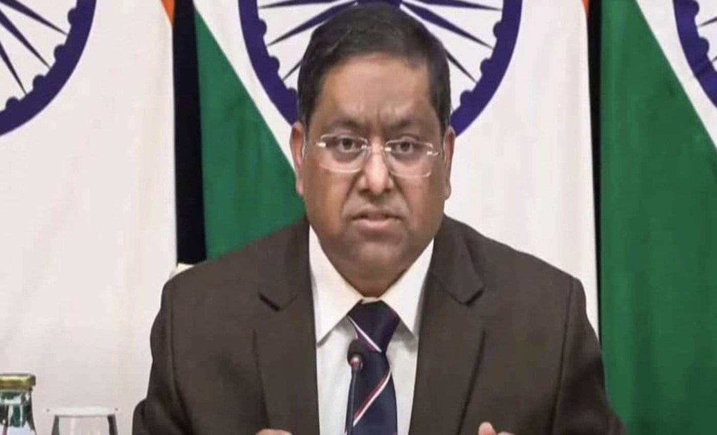 ঢাকা-করাচি ফ্লাইটের জন্য আকাশসীমা ব্যবহার করতে দেবে কিনা, জানাল ভারত