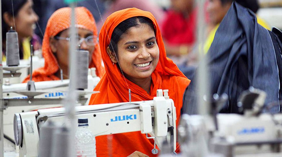 দেশের গার্মেন্ট শ্রমিকদের জন্য নতুন ন্যূনতম মজুরি ঘোষণা