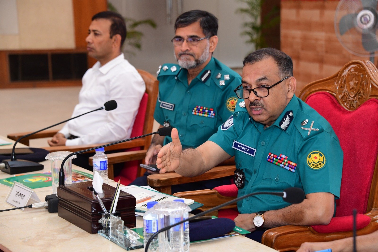 ডিএমপির মার্চ-২০২৫ মাসের মাসিক অপরাধ সভায় শ্রেষ্ঠ হলেন যারা