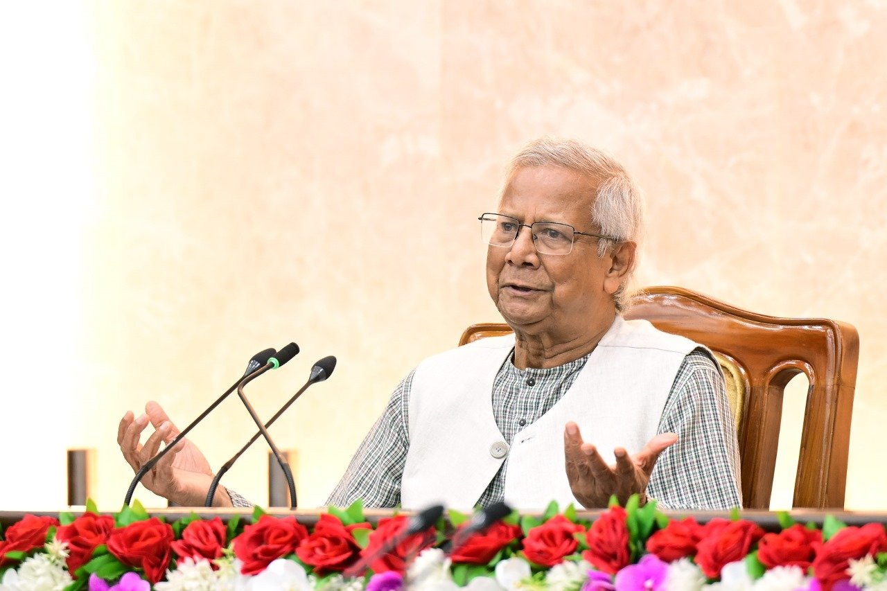 সামাজিক যোগাযোগ মাধ্যমে প্রচারণা, মিছিল, সভা-সমাবেশ, সম্মেলন আয়োজনসহ যাবতীয় কর্মকাণ্ড নিষিদ্ধ ঘোষণা করা হয়েছে।