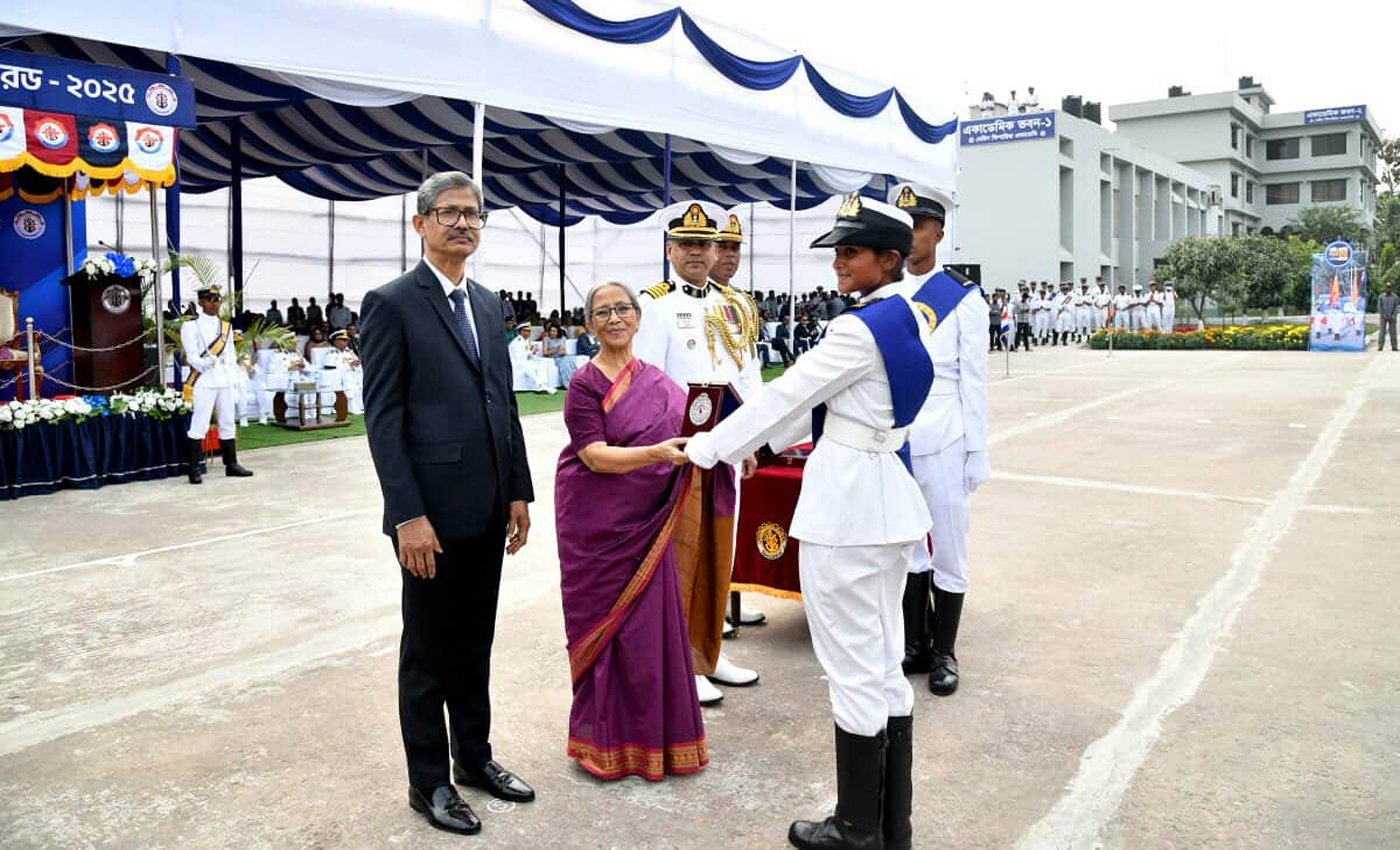 ক্যাডেটরা হতে চলছে গভীর সমুদ্রের অকুতোভয় কাণ্ডারী – মৎস্য ও প্রাণিসম্পদ উপদেষ্টা
