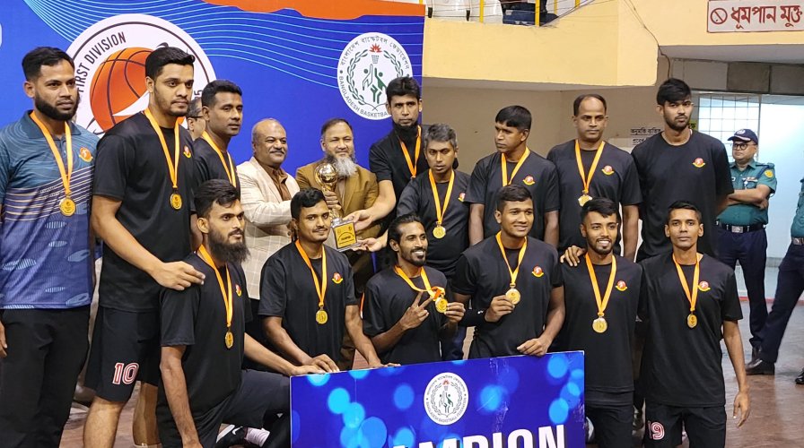 চ্যাম্পিয়ন বাংলাদেশ পুলিশ বাস্কেটবল টীম