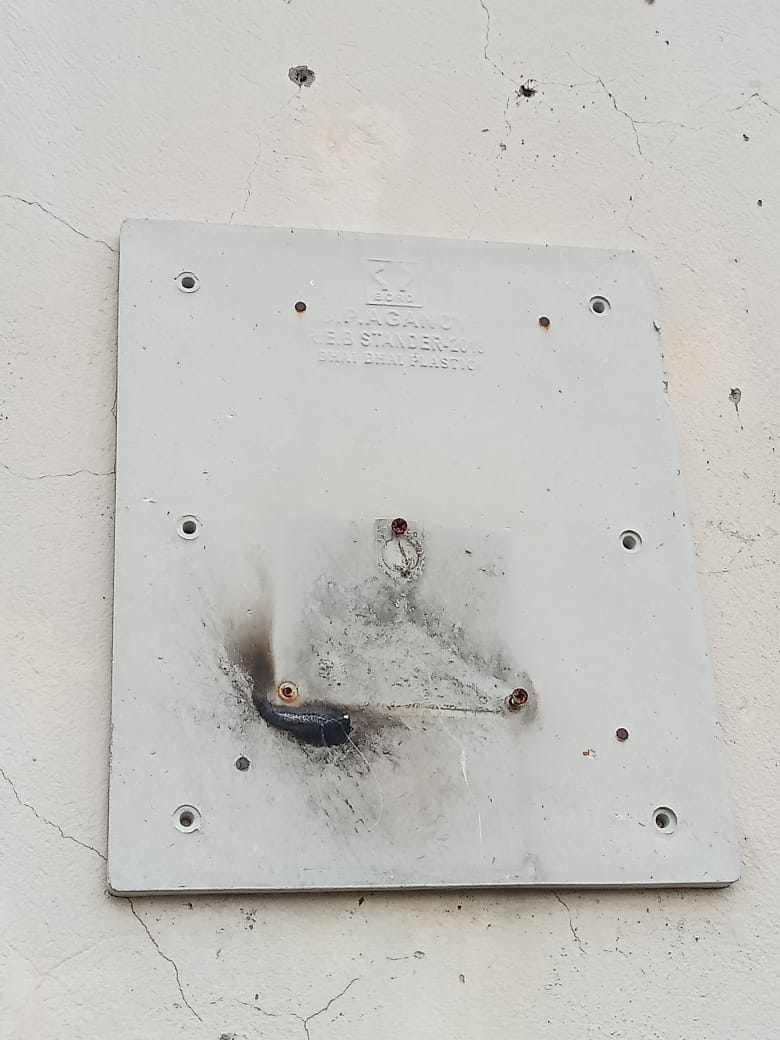 কালবৈশাখী ঝড়ে "বিদ্যুৎ মিটার পুড়ে" শিক্ষা প্রতিষ্ঠান আলো ও পানি বিহীন।