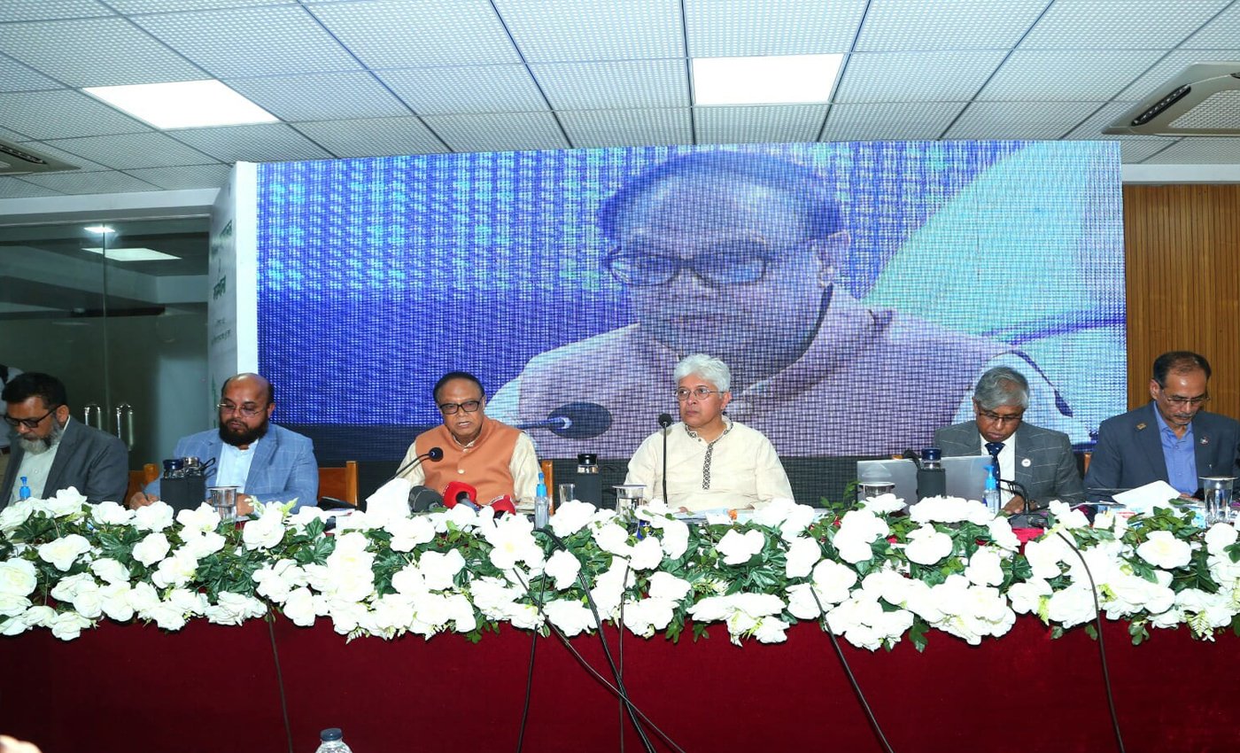 ‘নতুন প্রজন্মের তরুণরা এখন চাকরির পেছনে না ছুটে উদ্যোক্তা হতে চায়’ – শিল্প উপদেষ্টা