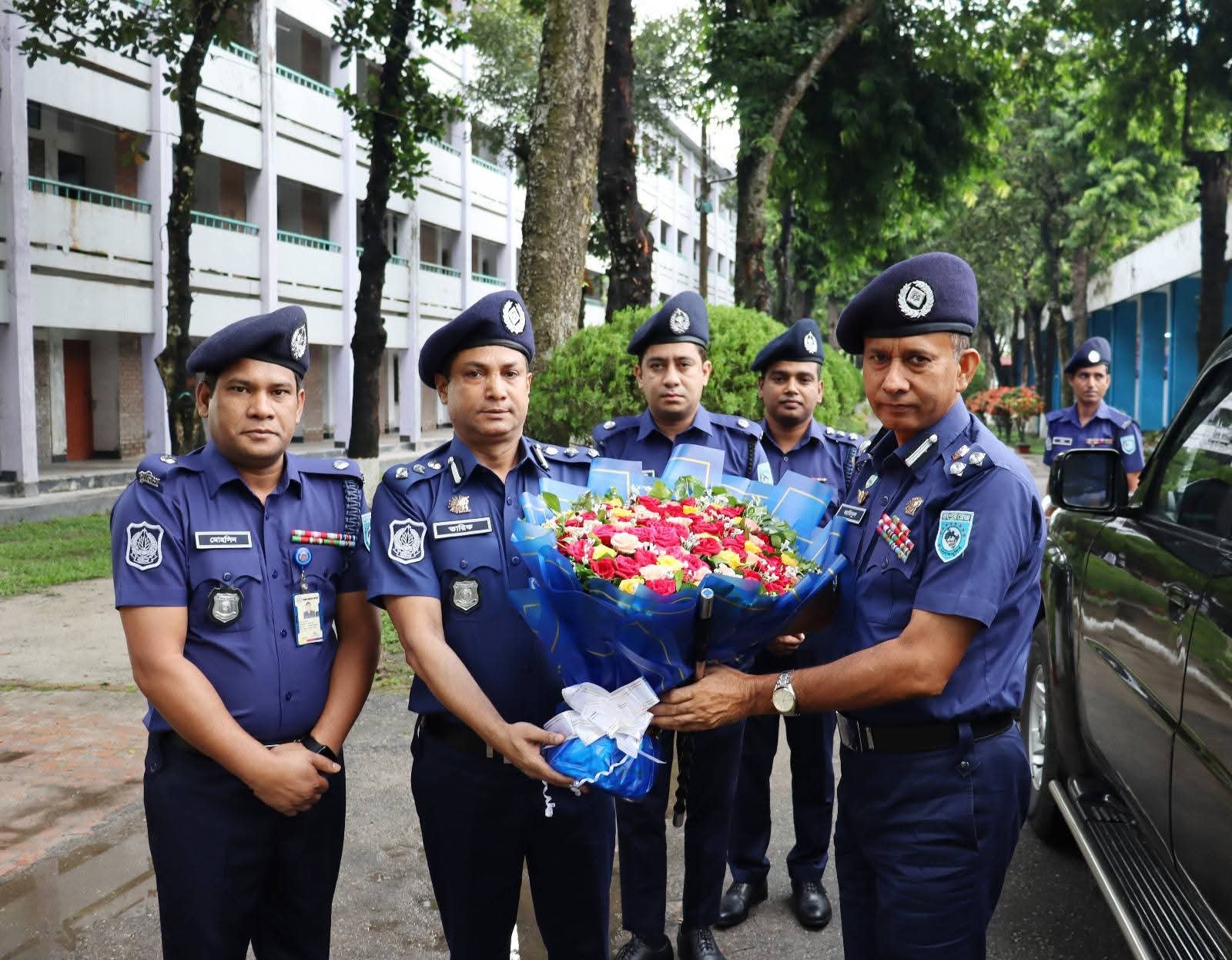 ডিআইজি রংপুর রেঞ্জ কর্তৃক নীলফামারী জেলা পুলিশ লাইন্সে প্যারেড ও রিজার্ভ অফিস বার্ষিক পরিদর্শন