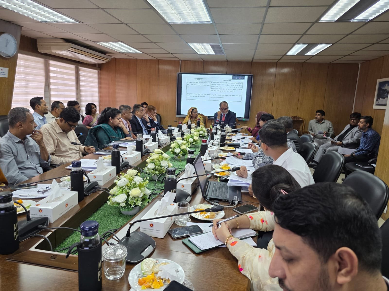 বেসামরিক বিমান পরিবহন ও পর্যটন মন্ত্রণালয়ের বার্ষিক উন্নয়ন পরিকল্পনার অগ্রগতি পর্যালোচনা সংক্রান্ত সভা অনুষ্ঠিত