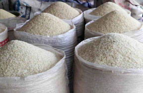 নওগাঁয় হঠাৎই অস্থির চালের বাজার