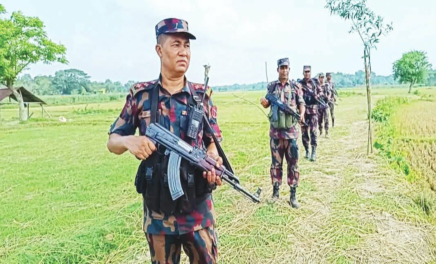 ভারতের সঙ্গে সীমান্ত সুরক্ষায় ভূরুঙ্গামারী, থানচি ও মেহেরপুরে বর্ডার গার্ড বাংলাদেশের (বিজিবি) নতুন তিনটি ব্যাটালিয়ন গঠন করা হচ্ছে