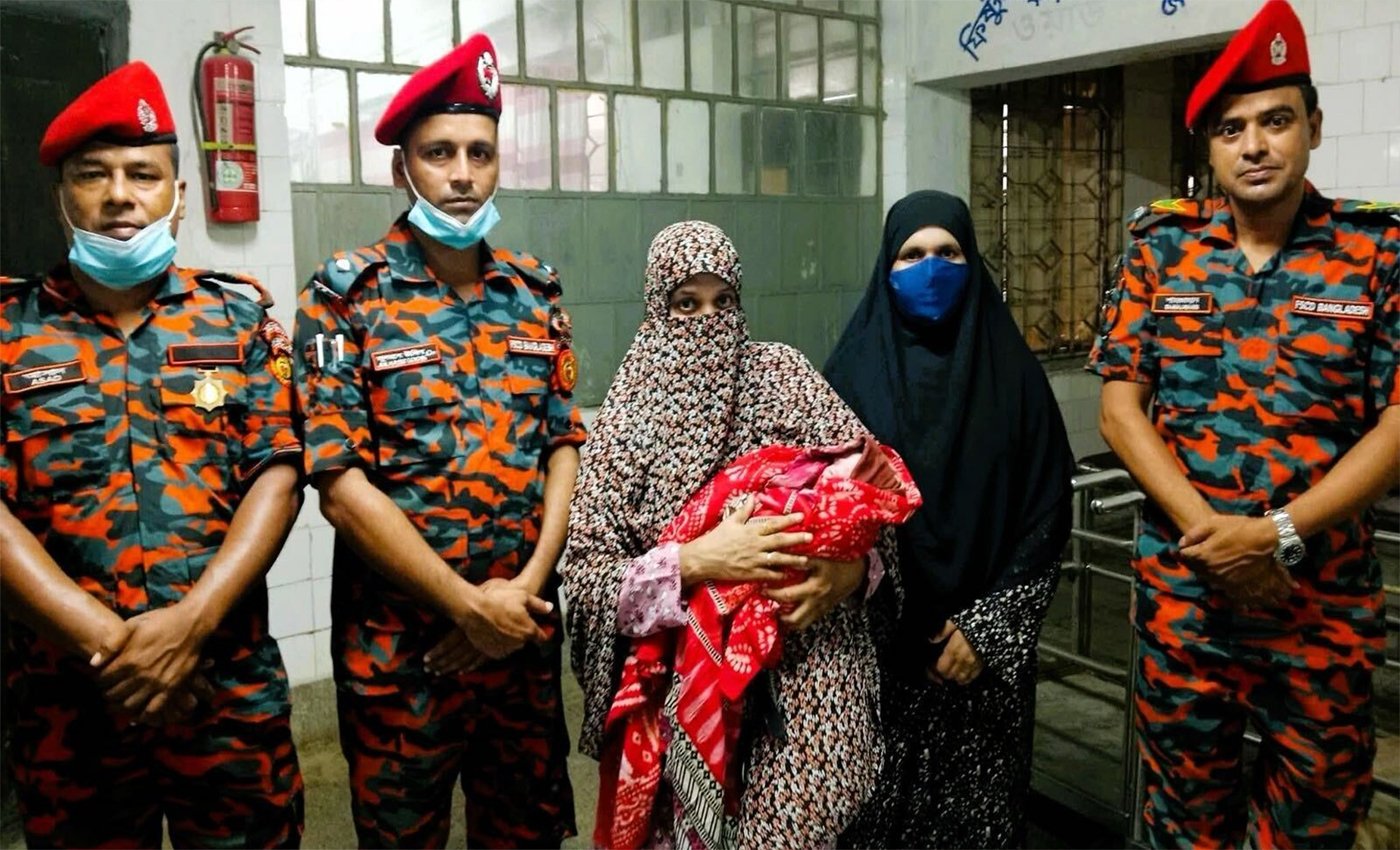 দেশের জন্য জীবন উৎসর্গ করা ফায়ারফাইটারের ঘরে জন্ম নিল পুত্র