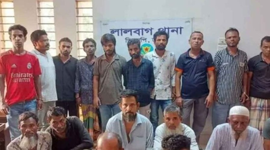 রাজধানীতে বিশেষ অভিযানে ৩৮ জন গ্রেপ্তার