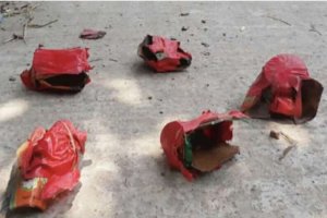 উপদেষ্টা সৈয়দা রিজওয়ানা হাসানের বাসার সামনে দুটি ককটেল বিস্ফোরণের ঘটনা ঘটে।