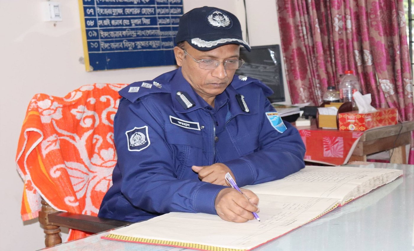 কটিয়াদীতে বাট্টা হাওড় ও গচিহাটা পুলিশ তদন্ত কেন্দ্র পরিদর্শন করলেন কিশোরগঞ্জের পুলিশ সুপার