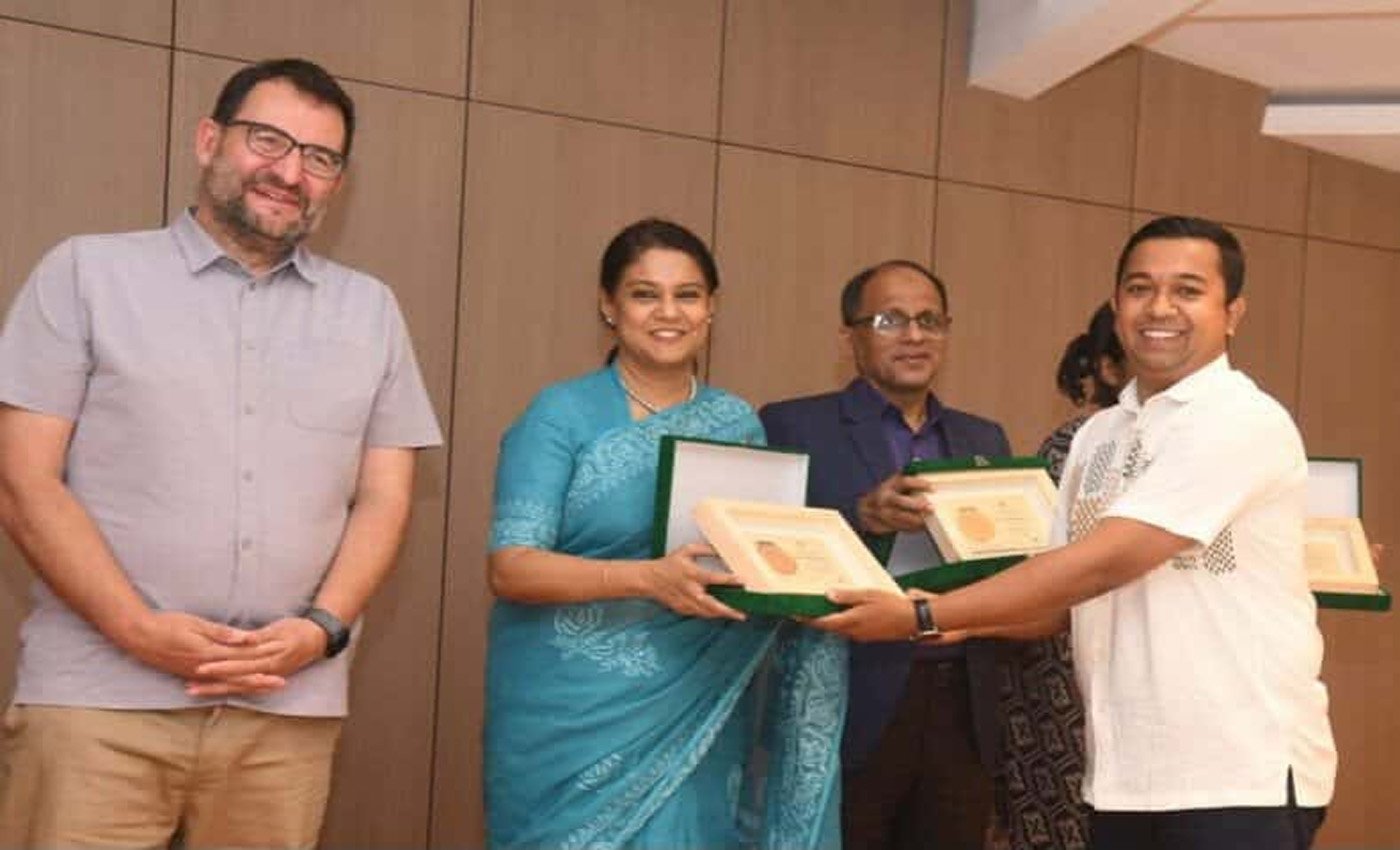 ত্রুটিপূর্ণ ছাড়পত্র বন্ধ ও শক্তিশালী প্রয়োগের আহ্বান উপদেষ্টা রিজওয়ানার