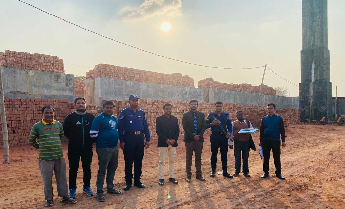 অবৈধ ইটভাটা, পলিথিন ও দূষণকারী কারখানার বিরুদ্ধে সারাদেশে অভিযানে ৩৫ লক্ষ টাকা জরিমানা ও ১২ টি ইটভাটার কার্যক্রম বন্ধ