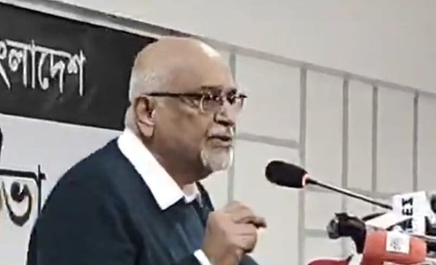 অনেক ক্ষেত্রেই হ্রাস করে ফেলেছে অন্তর্বর্তী সরকার তার বৈধতা - দেবপ্রিয় ভট্টাচার্য