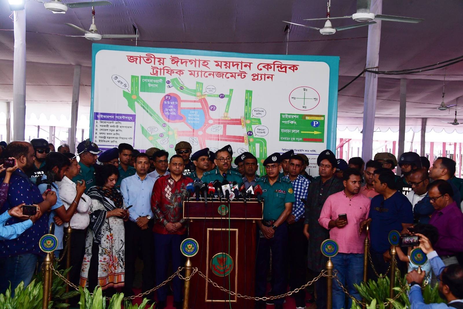 জাতীয় ঈদগাহ কেন্দ্রিক থাকবে পাঁচ স্তরের নিরাপত্তা ব্যবস্থা: ডিএমপি কমিশনার