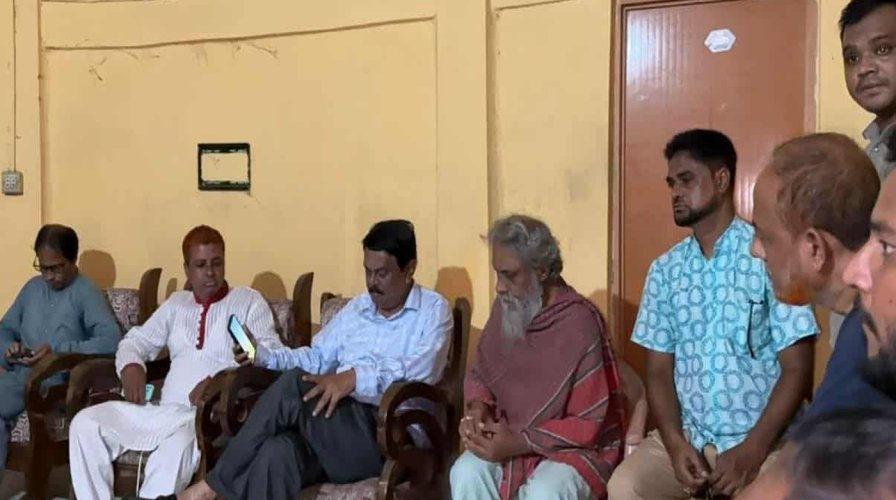 পৌর বিএনপির যুগ্ম আহবায়ক মহি'র মাতার মৃত্যুতে সাবেক এমপি মিলনের শোক প্রকাশ