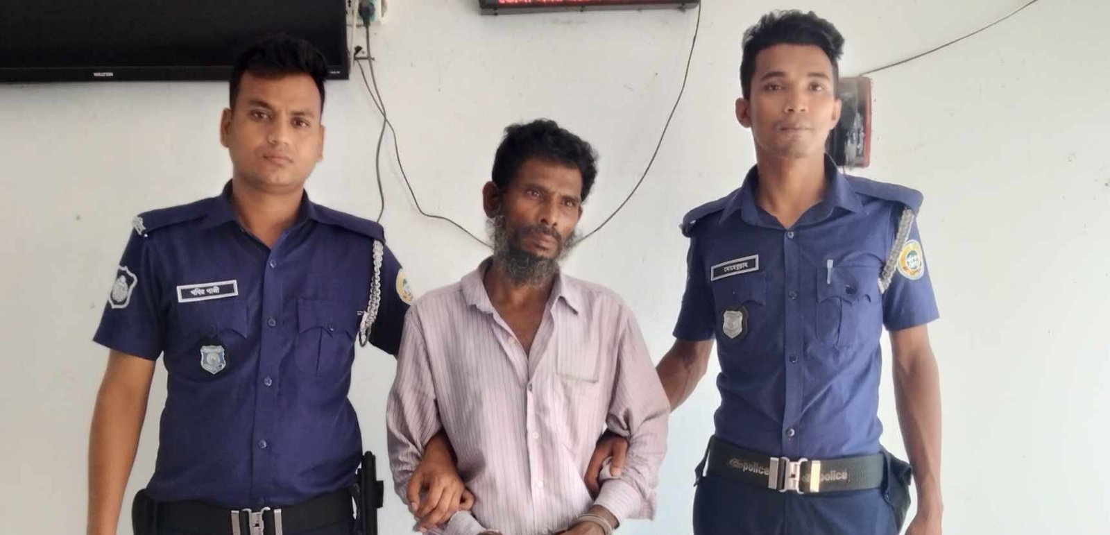 ভোলায় পশ্চিম ইলিশা মোস্তফা হত্যাকান্ডের মূল আসামী শামসুদ্দিনকে গ্রেফতার করেন পুলিশ