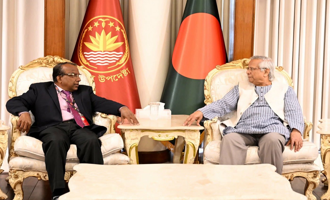 প্রধান উপদেষ্টার সঙ্গে আনফ্রেল-এর নির্বাচন পর্যবেক্ষক দলের সৌজন্য সাক্ষাৎ