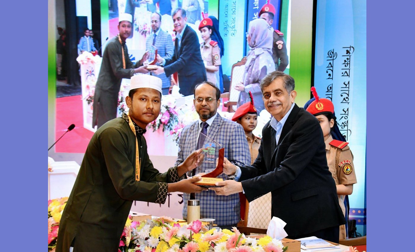 সহশিক্ষা কার্যক্রমে মানবিক ও সৃজনশীল শিক্ষার বিকাশ নিশ্চিত করতে হবে: শিক্ষা উপদেষ্টা ড. সি আর আবরার