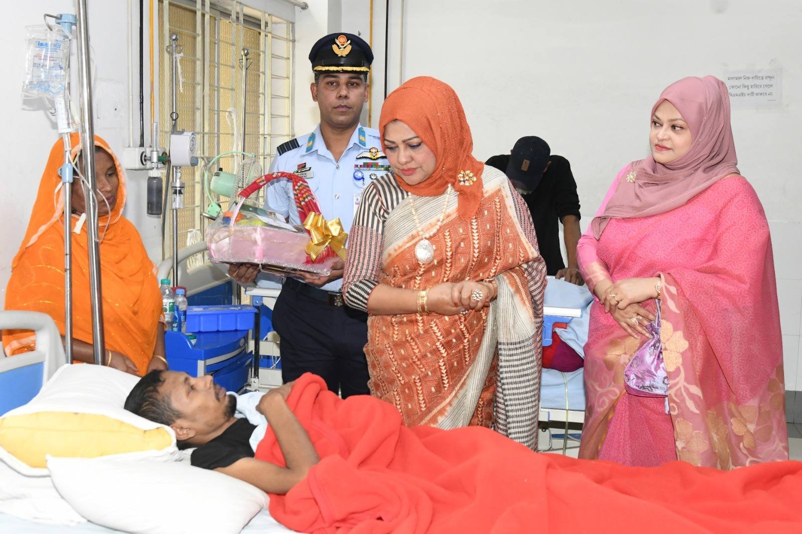 বৈষম্য বিরোধী ছাত্র আন্দোলনে আহতদের সঙ্গে বাফওয়া সভানেত্রীর সৌজন্য সাক্ষাৎ ও বাংলা নববর্ষের শুভেচ্ছা বিনিময়