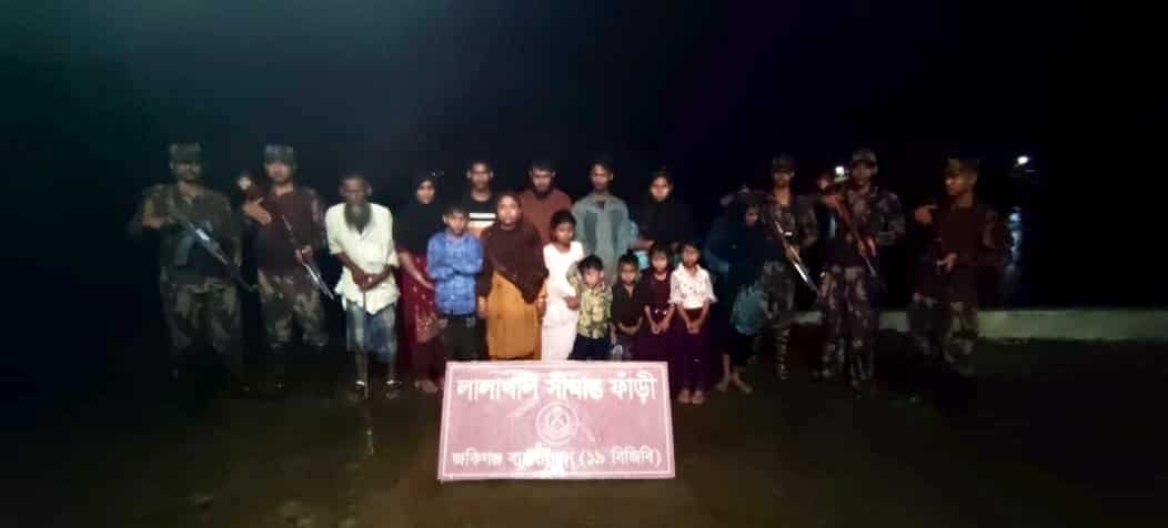 জৈন্তাপুর সীমান্তে বিএসএফের পুশইন, বিজিবির জালে ১৪ রোহিঙ্গা আটক