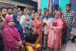 একই পরিবারের ৩ জন প্রতিবন্ধী, ভরন পোষনের দায়িত্ব নিলেন সাবেক মন্ত্রী কায়কোবাদ