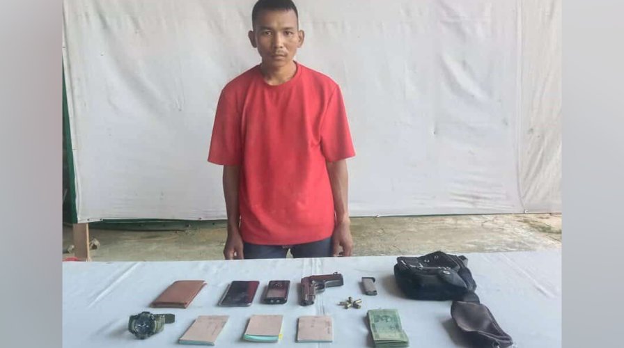 পানছড়িতে অস্ত্রসহ ইউপিডিএফের টোল কালেক্টর আটক করেছে সেনাবাহিনী