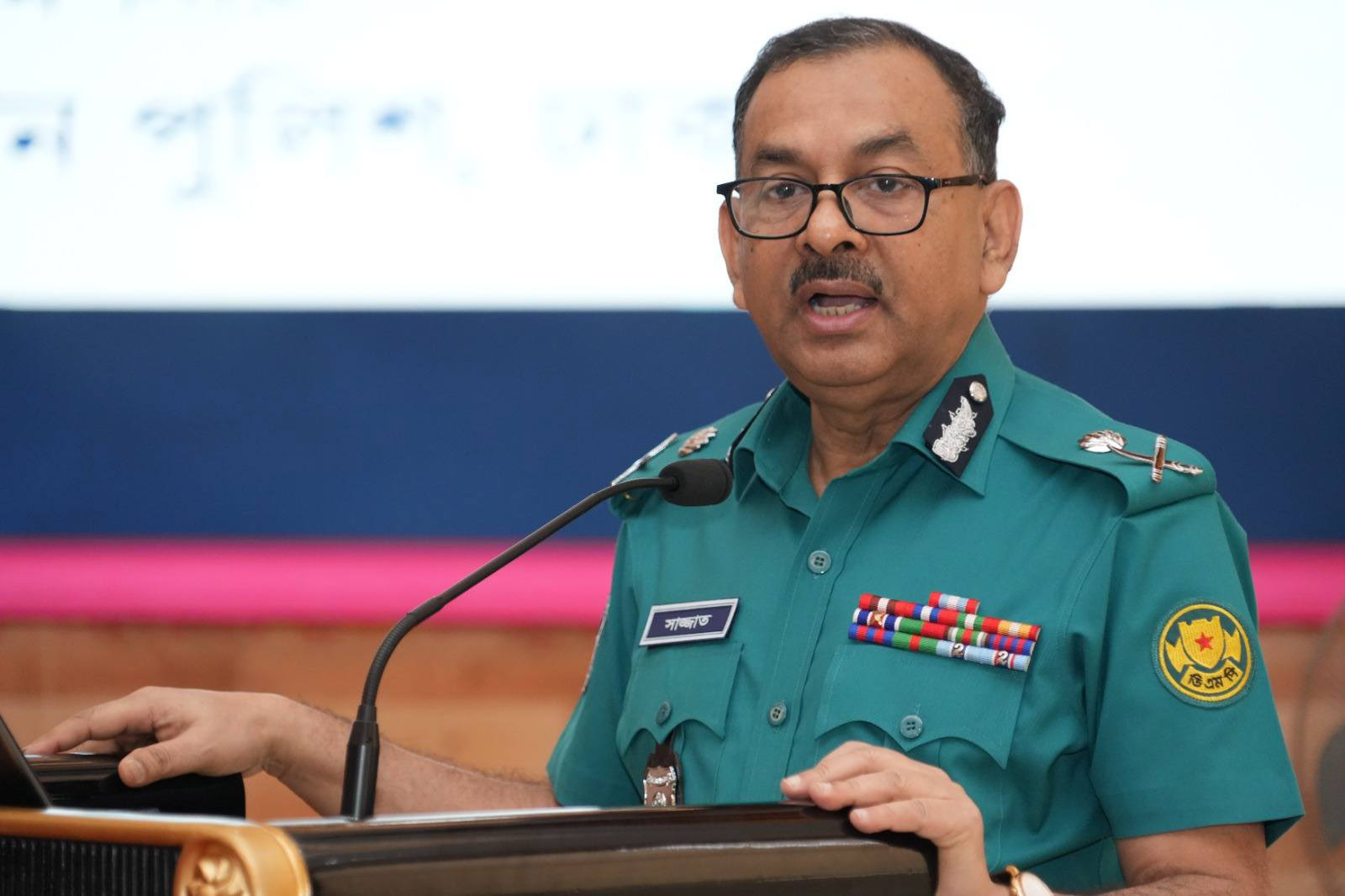 অপরাধ প্রতিরোধে মহানগরীর অলিতে গলিতে মোটরসাইকেল টহল আরো বাড়ানো হবে: ডিএমপি কমিশনার