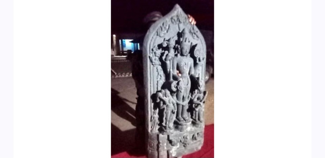 নওগাঁর পোরশায় দেউলিয়া নামক স্থান থেকে ৭৬ কেজি ওজনের একটি কষ্টি পাথরের মূর্তি উদ্ধার করেছে ১৬বিজিবি’র একটি বিশেষ টহল দল।