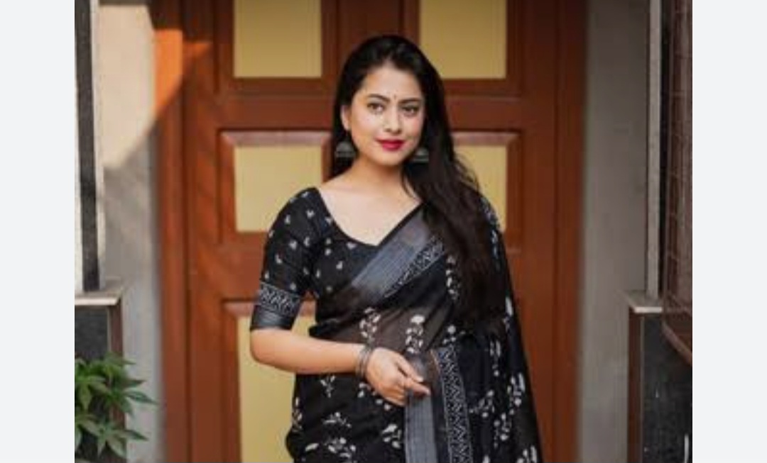 উপস্থাপনার জন্য শাড়ি নির্বাচনের ক্ষেত্রে কিছু বিষয় মনে রাখতে হবে