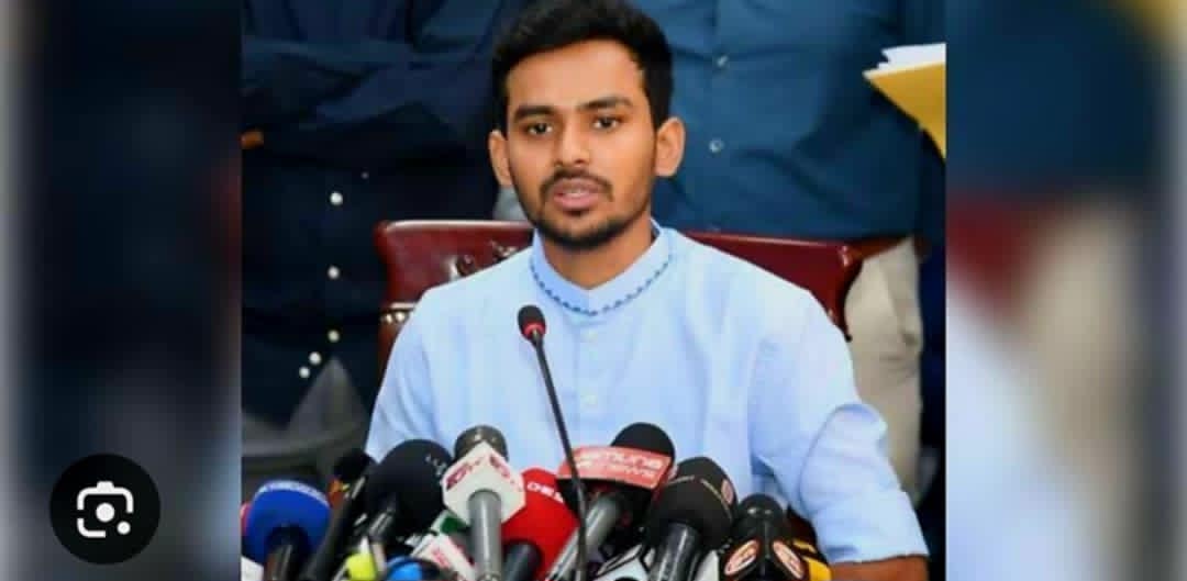 গণহত্যার বছর না ঘুরতেই আ. লীগকে ফেরানোর খায়েশ বিপজ্জনক: আসিফ মাহমুদ