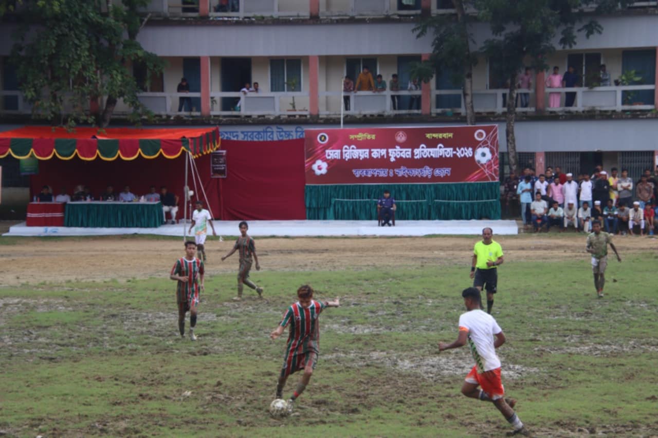 নাইক্ষ্যংছড়িতে সেনা রিজিয়ন কাপ ফুটবলের জমকালো উদ্বোধন