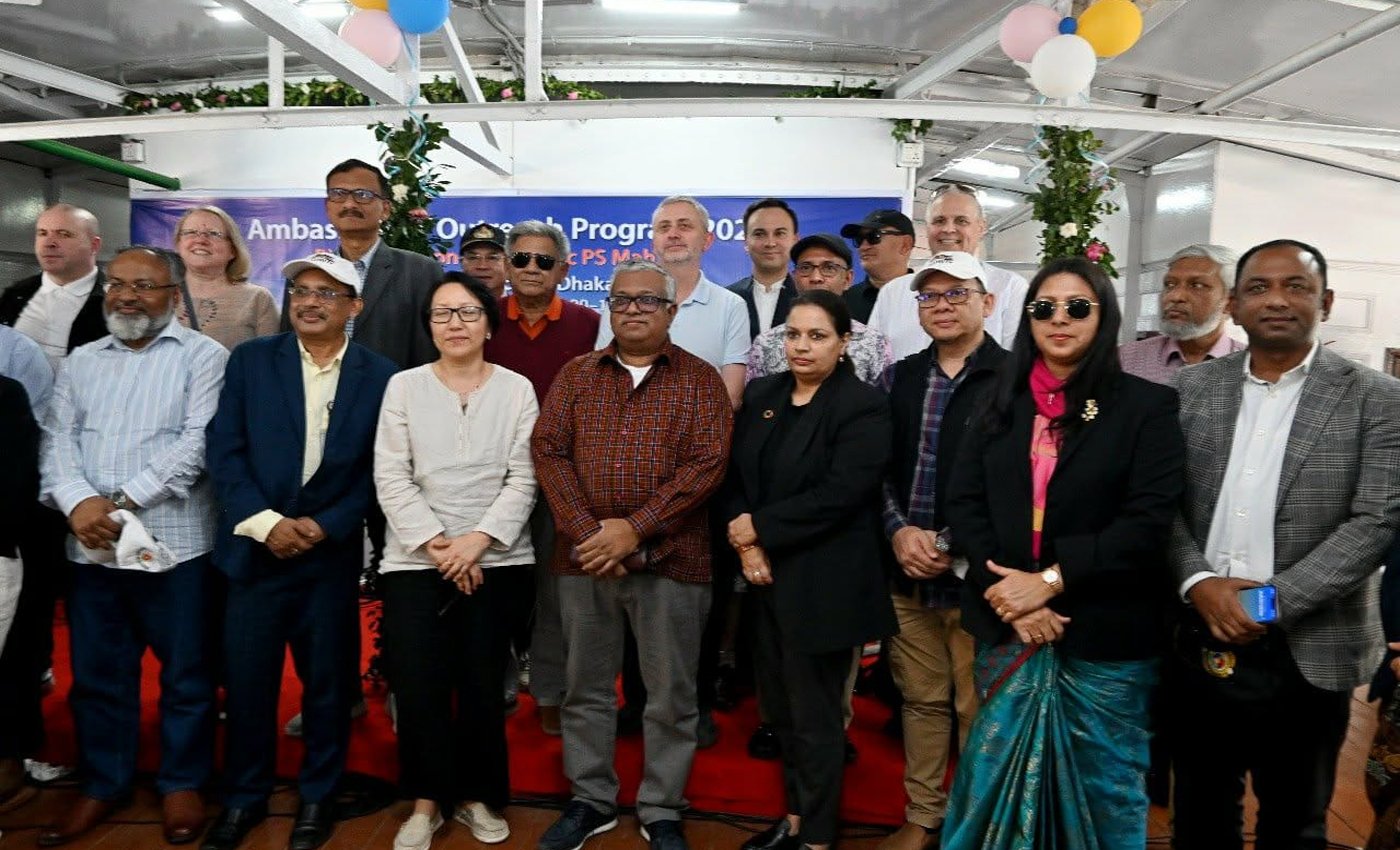 বাংলাদেশের নদী কেন্দ্রীক পর্যটনের অপার সম্ভাবনার বিষয়টি কূটনৈতিকদের সামনে তুলে ধরেন - উপদেষ্টা ব্রিগেডিয়ার জেনারেল (অব:) ড. এম সাখাওয়াত হোসেন