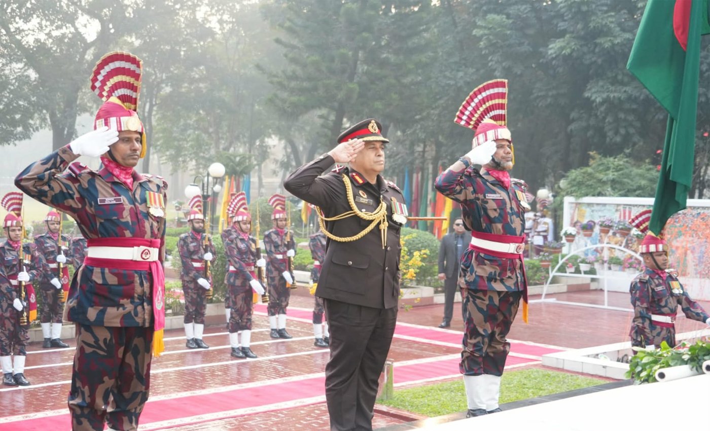 বিজয় দিবসে মহান মুক্তিযুদ্ধের বীর শহীদদের প্রতি বিজিবি মহাপরিচালকের শ্রদ্ধা