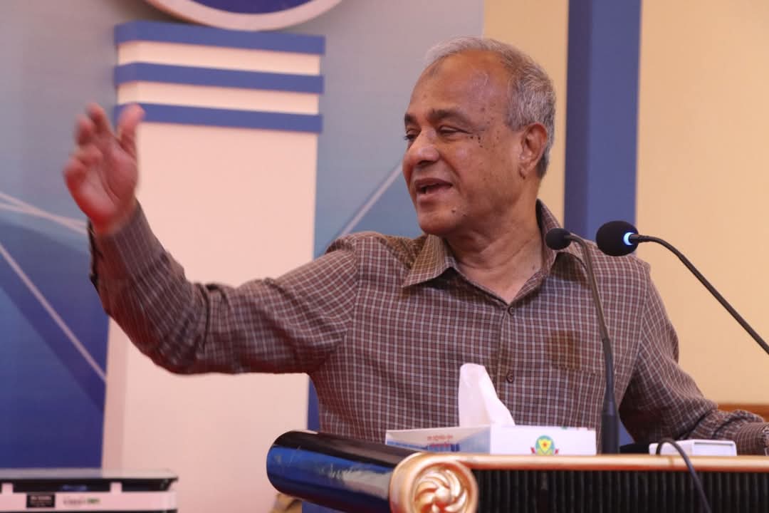 জনবান্ধব পুলিশ হিসেবে নিজেদের গড়ে তুলতে হবে  -পুলিশ কর্মকর্তাদের উদ্দেশ্যে স্বরাষ্ট্র উপদেষ্টা।