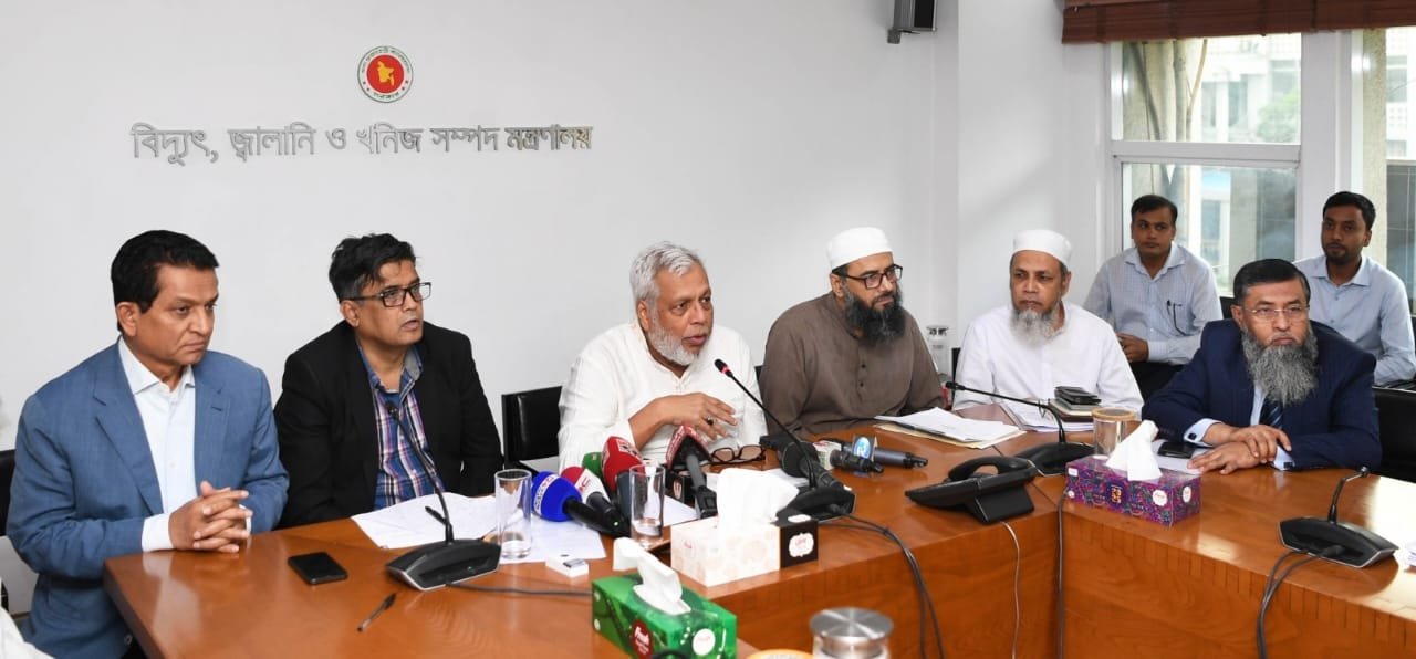 শিল্পে বাড়ছে গ্যাসের সরবরাহ; উৎপাদন বৃদ্ধির আশাবাদ জ্বালানি উপদেষ্টার