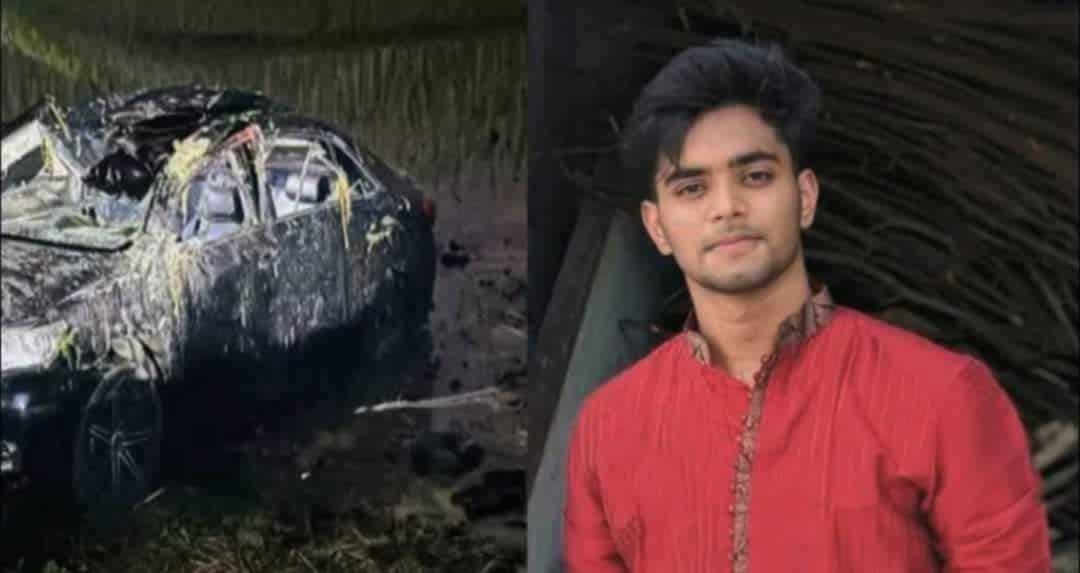 নওগাঁয় প্রাইভেট কারের নিয়ন্ত্রণ হারিয়ে এক যুবকের মৃত্যু