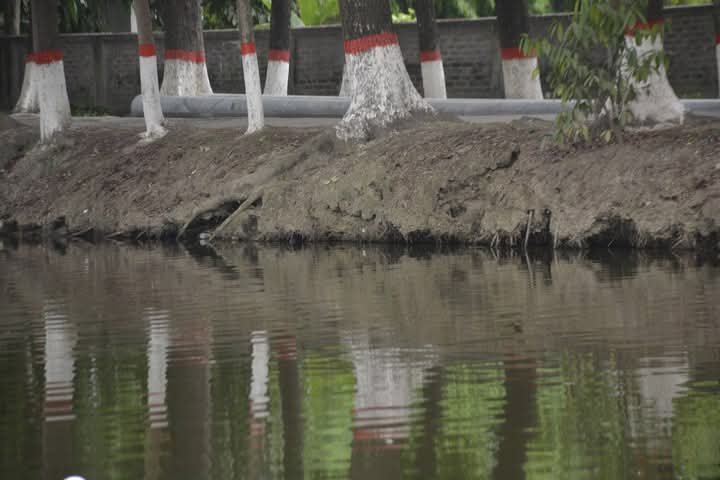 পবিপ্রবির ঐতিহ্যবাহী লাল কমল ও নীল কমল লেক হুমকিতে