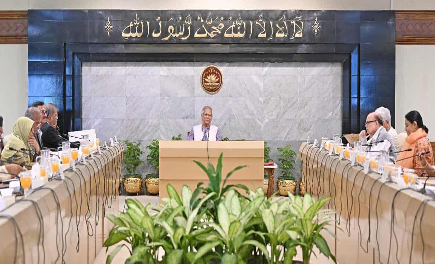 প্রধান উপদেষ্টার সভাপতিত্বে উপদেষ্টা পরিষদের বিশেষ সভা অনুষ্ঠিত