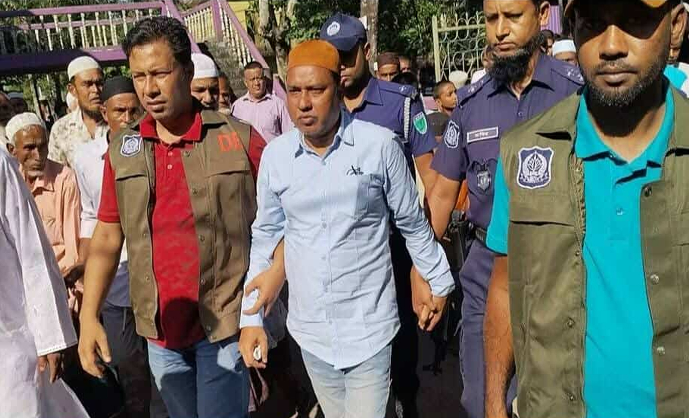 বিশ্বনাথে প্যারোলে মুক্তি পেয়ে বাবার জানাজায় শরিক হলেন  আ.লীগ নেতা