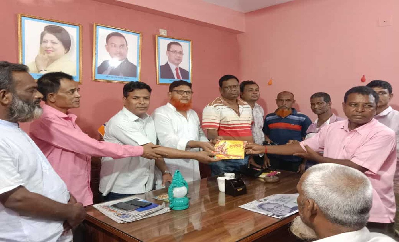 গোমস্তাপুরে বিএনপি'র কার্যালয়ে শারদীয় দুর্গাপূজা শুভেচ্ছা ও আমন্ত্রণ